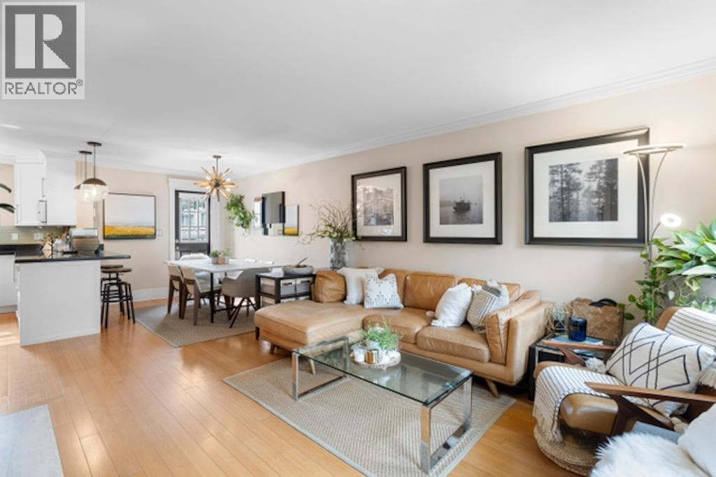 136X W 7TH AVENUE in Fairview