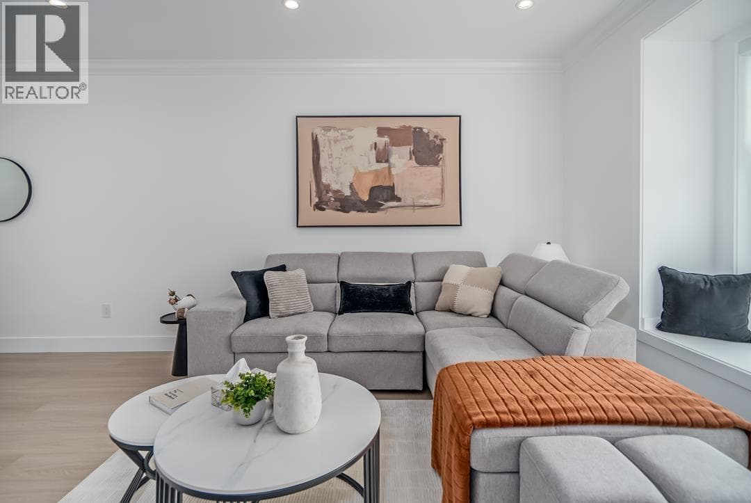 2 22811 MCLEAN AVENUE — photo 4
