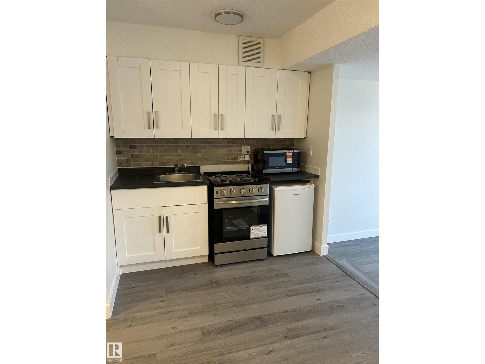 #422 10160 114 ST NW NW, Edmonton — photo 4