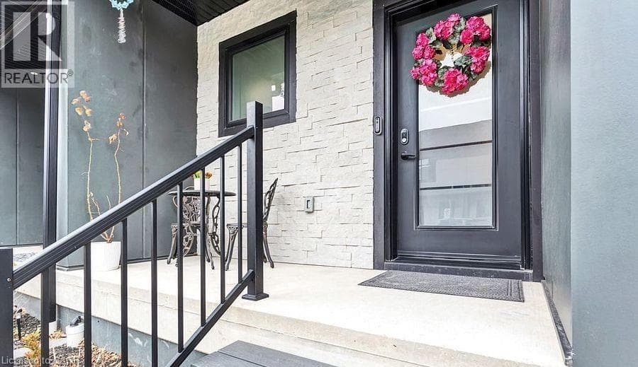 361 QUARTER Townline Unit# 602 — photo 3