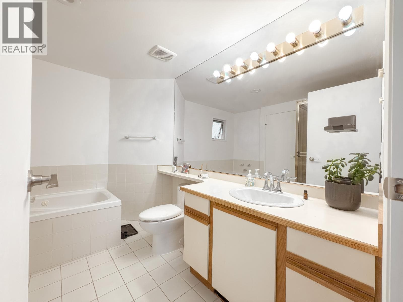 14 3459 W RIVER ROAD — photo 4