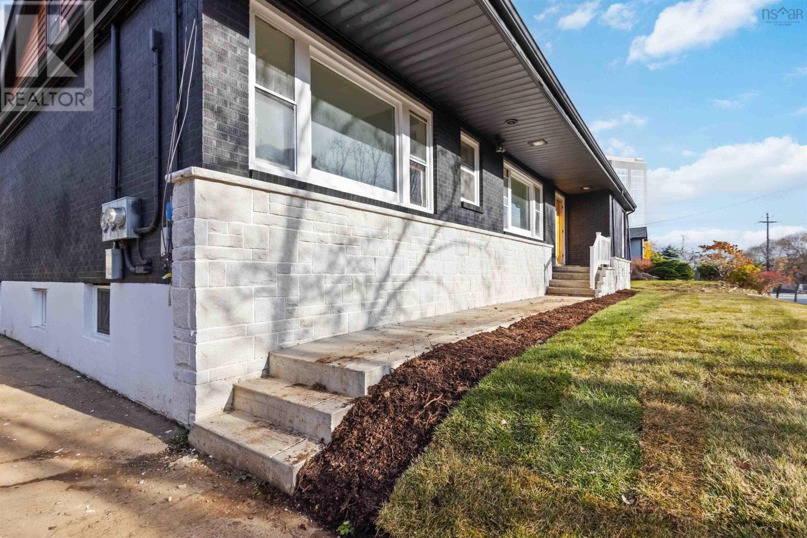 2795 JOSEPH HOWE DRIVE — photo 4