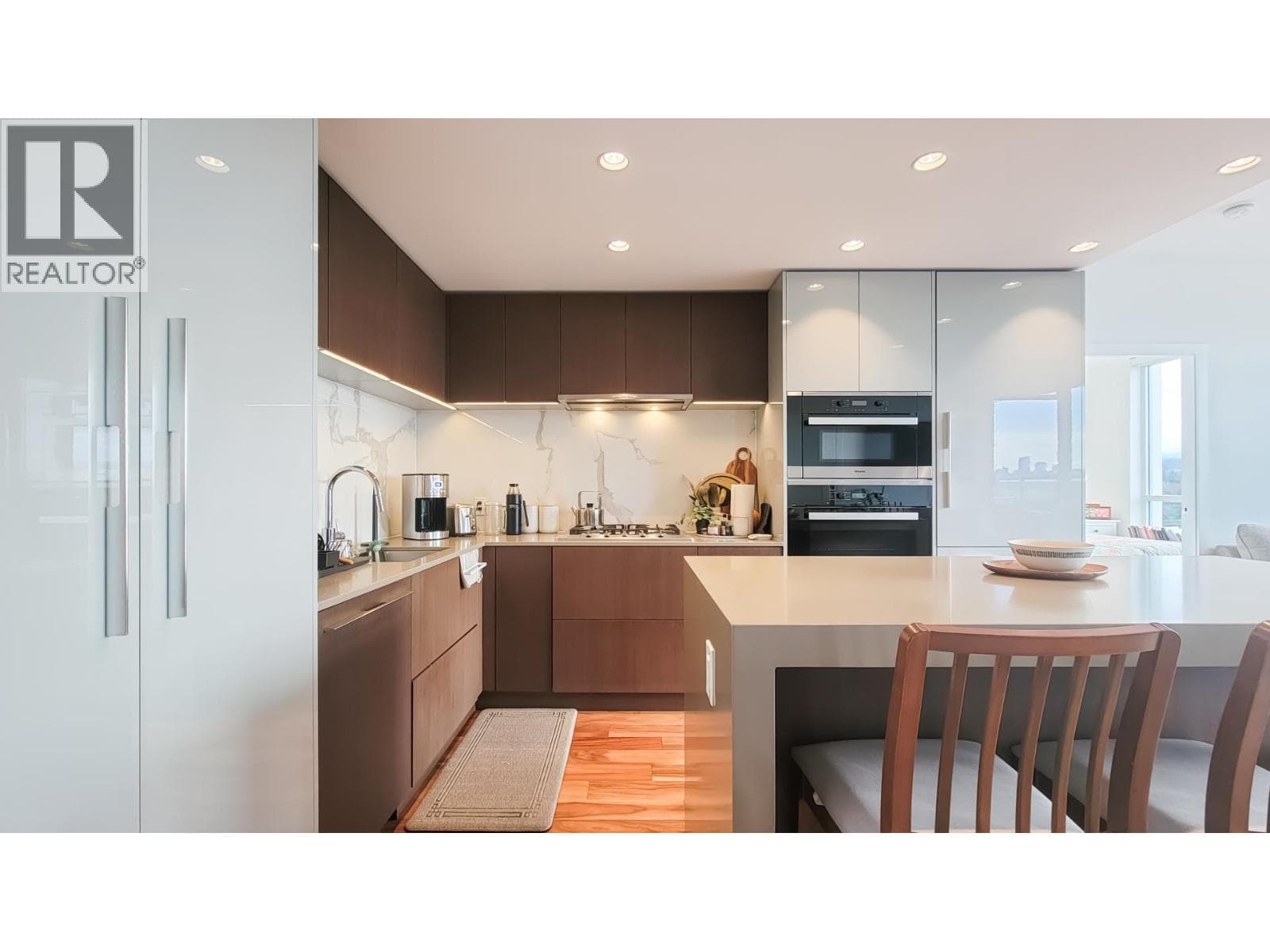 1302 1632 LIONS GATE LANE in Lower Capilano