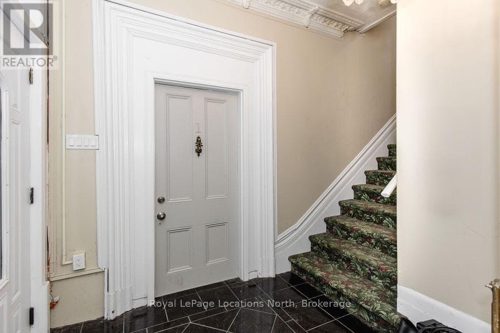 3 PEEL STREET — photo 5