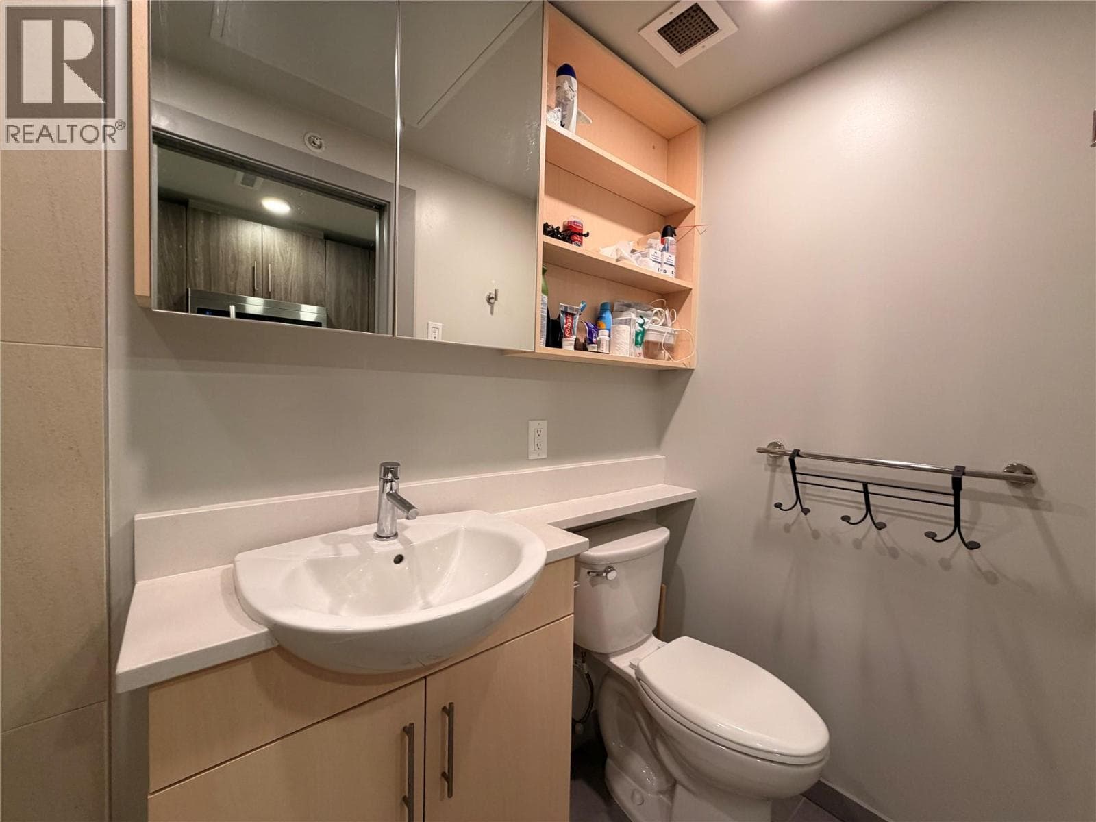 345 Dougall Road N Unit# PH14, Interior REALTORS® — photo 5