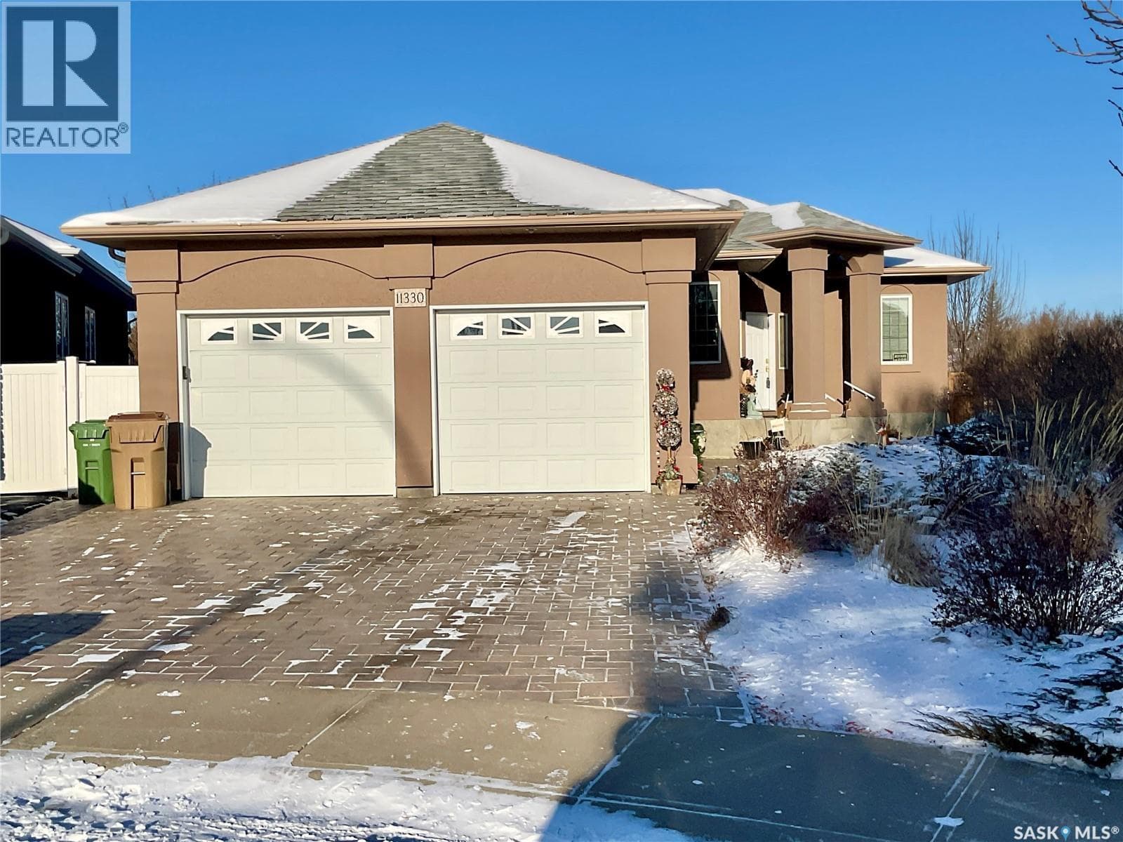 11330 WASCANA MEADOWS in Wascana View
