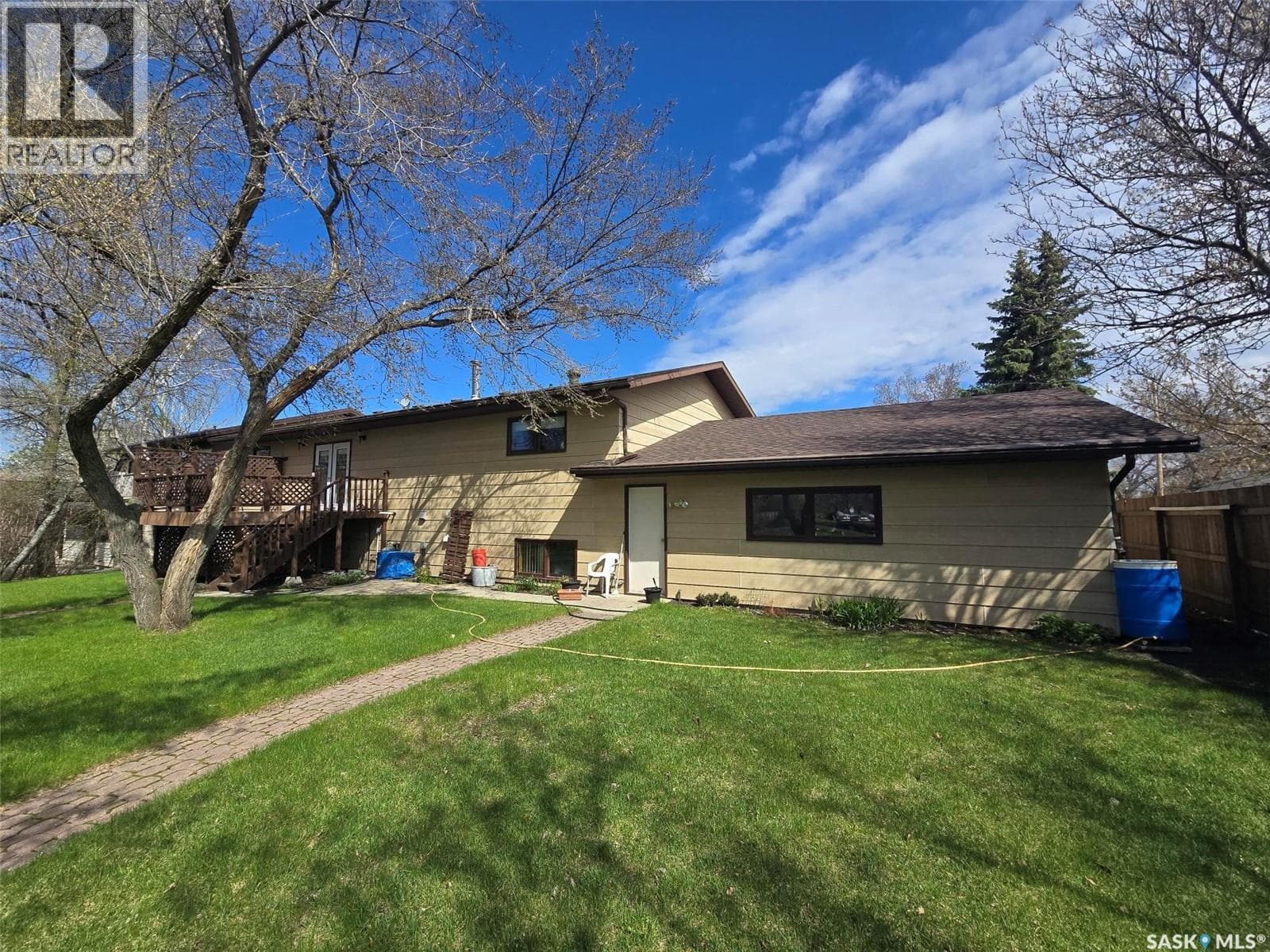 903 Assiniboia AVENUE, Saskatchewan — photo 3