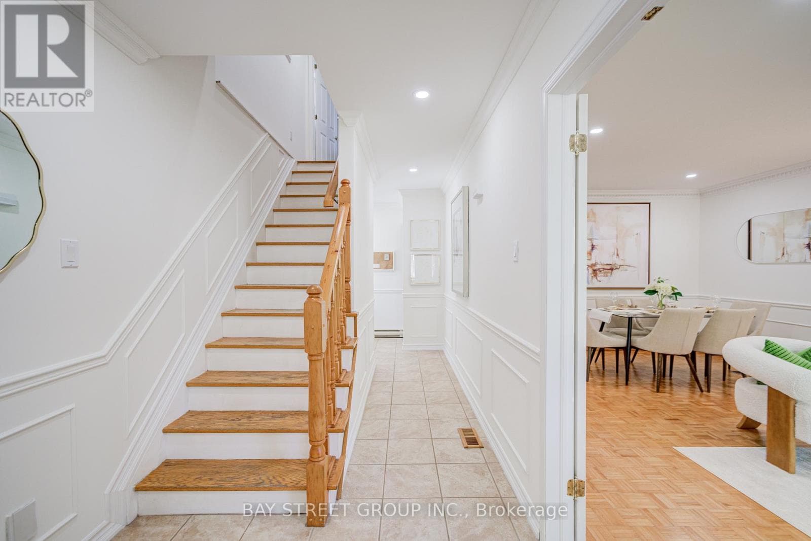 214 WILLIAM ROE BOULEVARD — photo 2