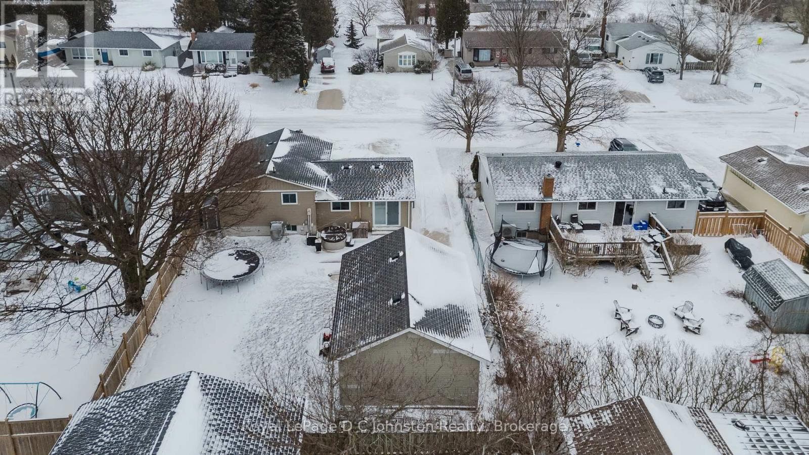468 CENTENNIAL CRESCENT — photo 4