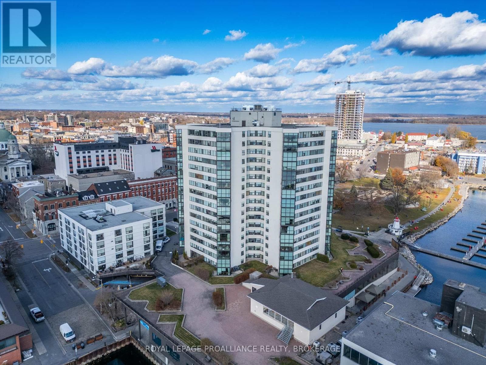 1602 - 185 ONTARIO STREET — photo 2