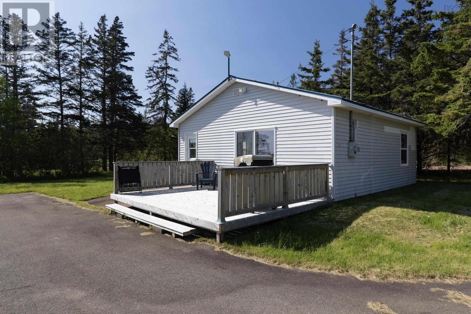 1168 WEST BAIE ROAD — photo 4
