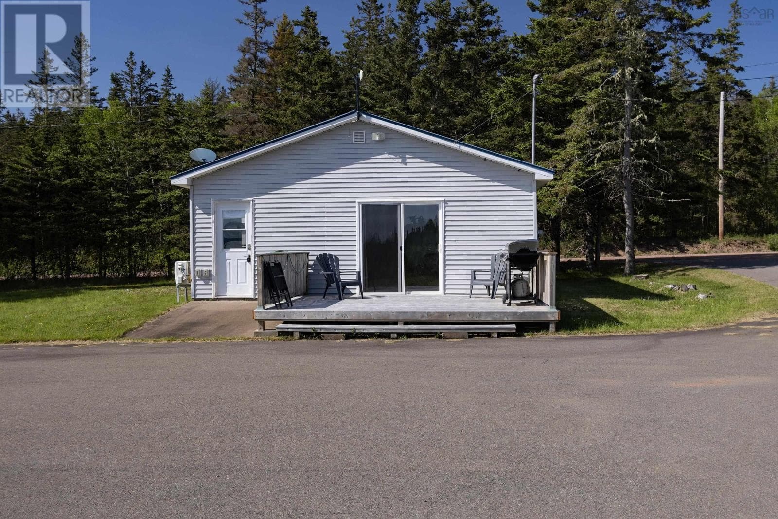 1168 WEST BAIE ROAD — photo 3