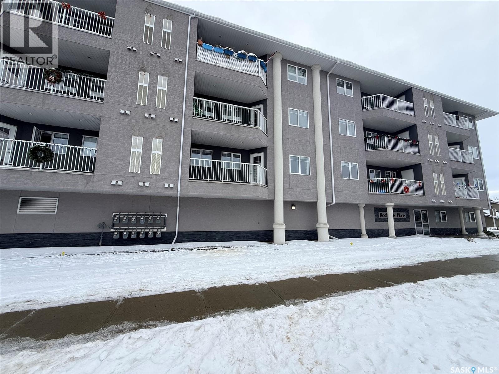 107 6345 Rochdale BOULEVARD in Mccarthy Park