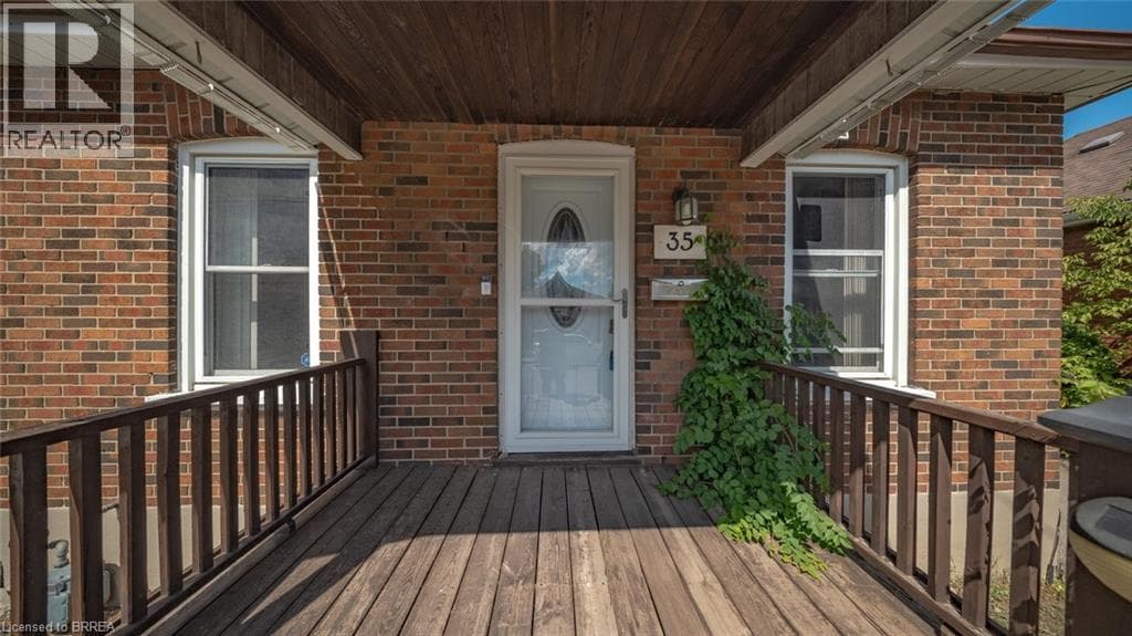 35 SALISBURY AVENUE — photo 4
