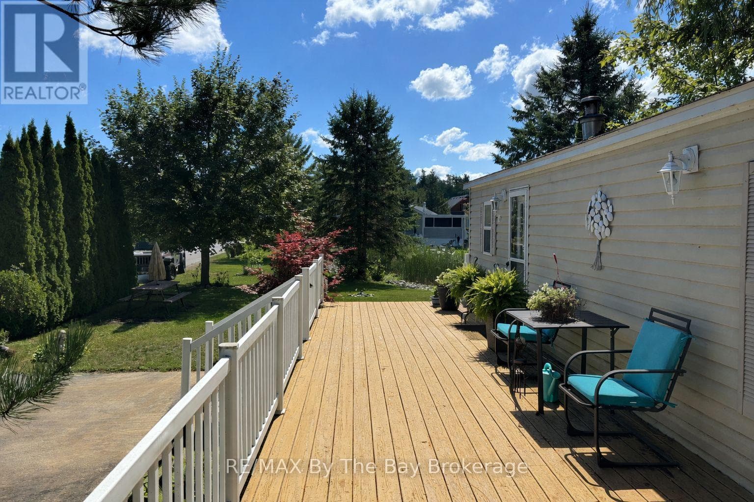 15 HURON CIRCLE, OnePoint — photo 4