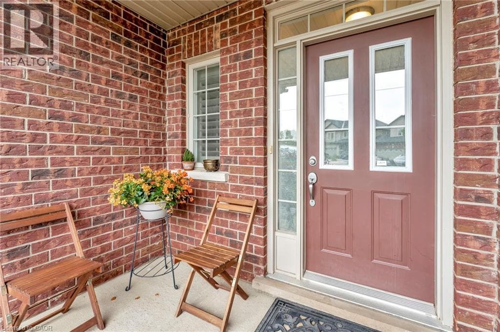 400 STONEHENGE Drive Unit# 21 — photo 2