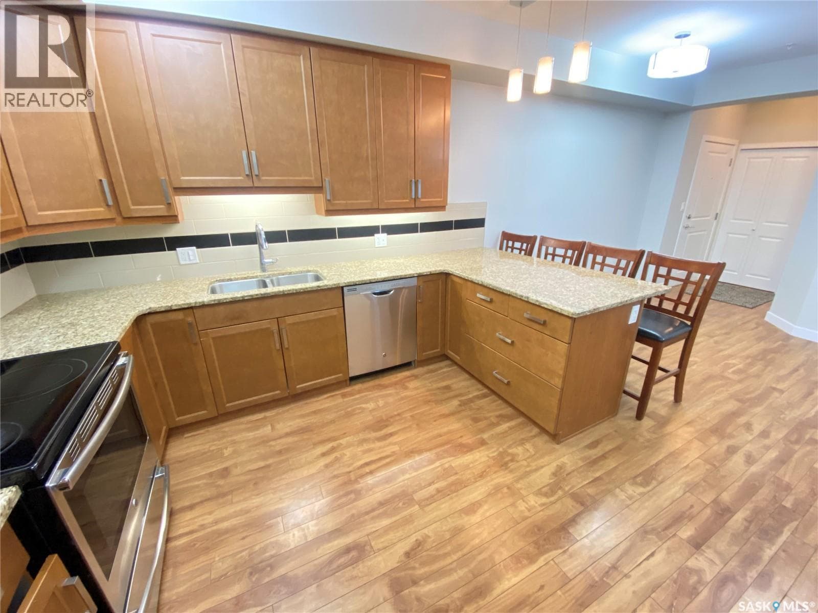 106 339 Morrison DRIVE — photo 4