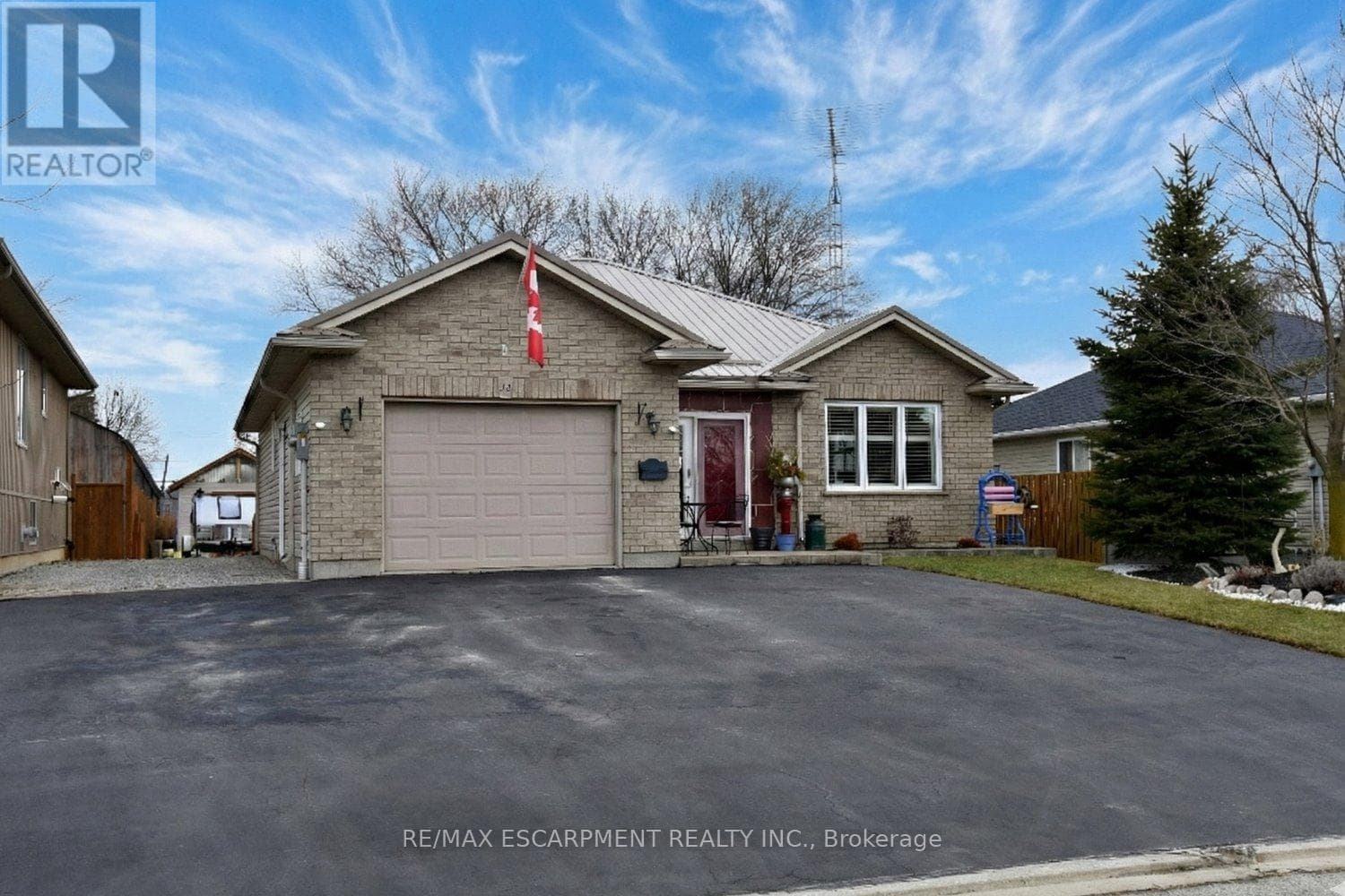 34 DAVIS STREET, Toronto — photo 2