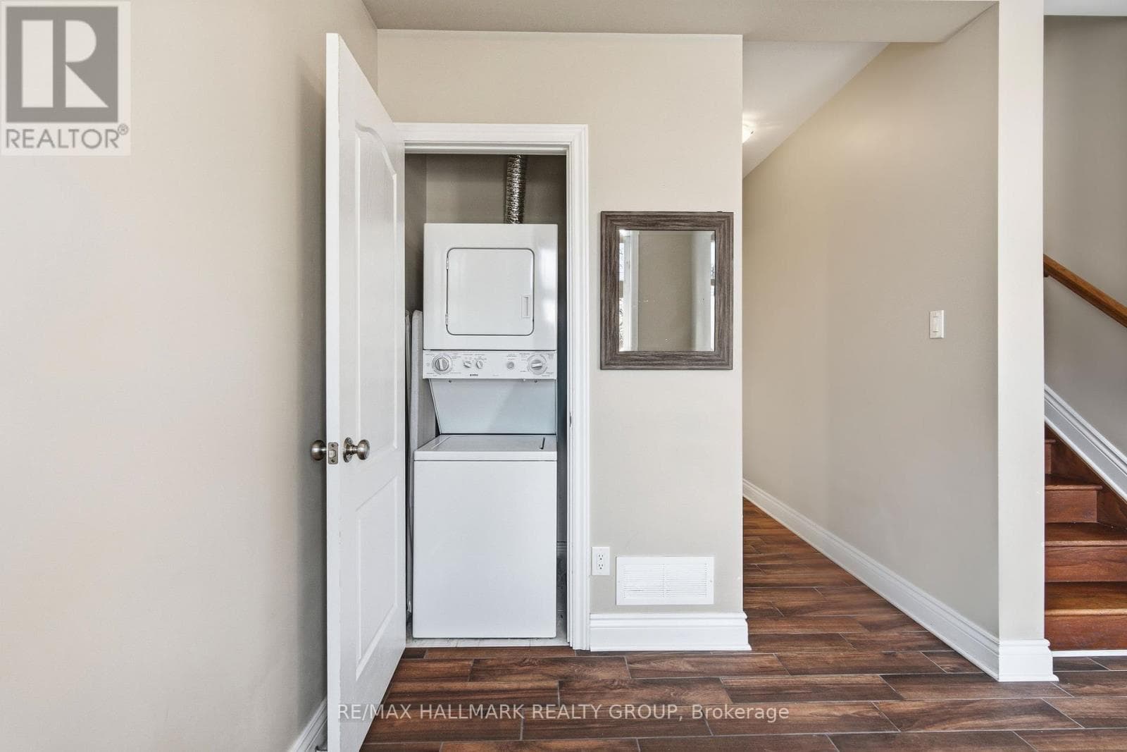 290 CAMBRIDGE STREET NORTH — photo 4