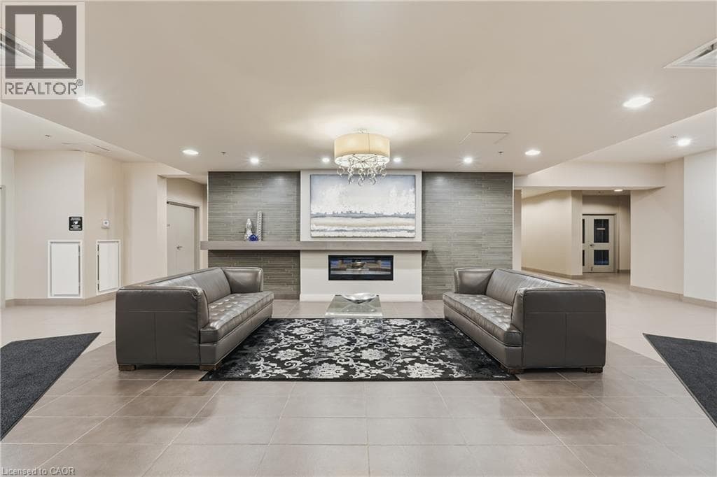 90 CHARLTON AVENUE WEST UNIT 409 — photo 4