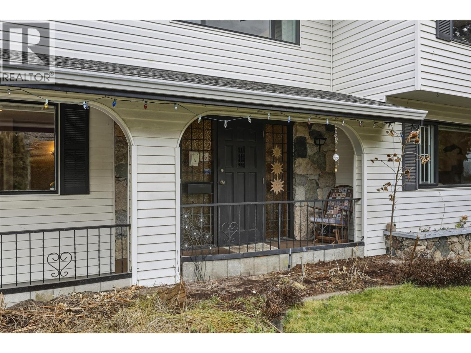 2480 VALLEYVIEW DRIVE — photo 3