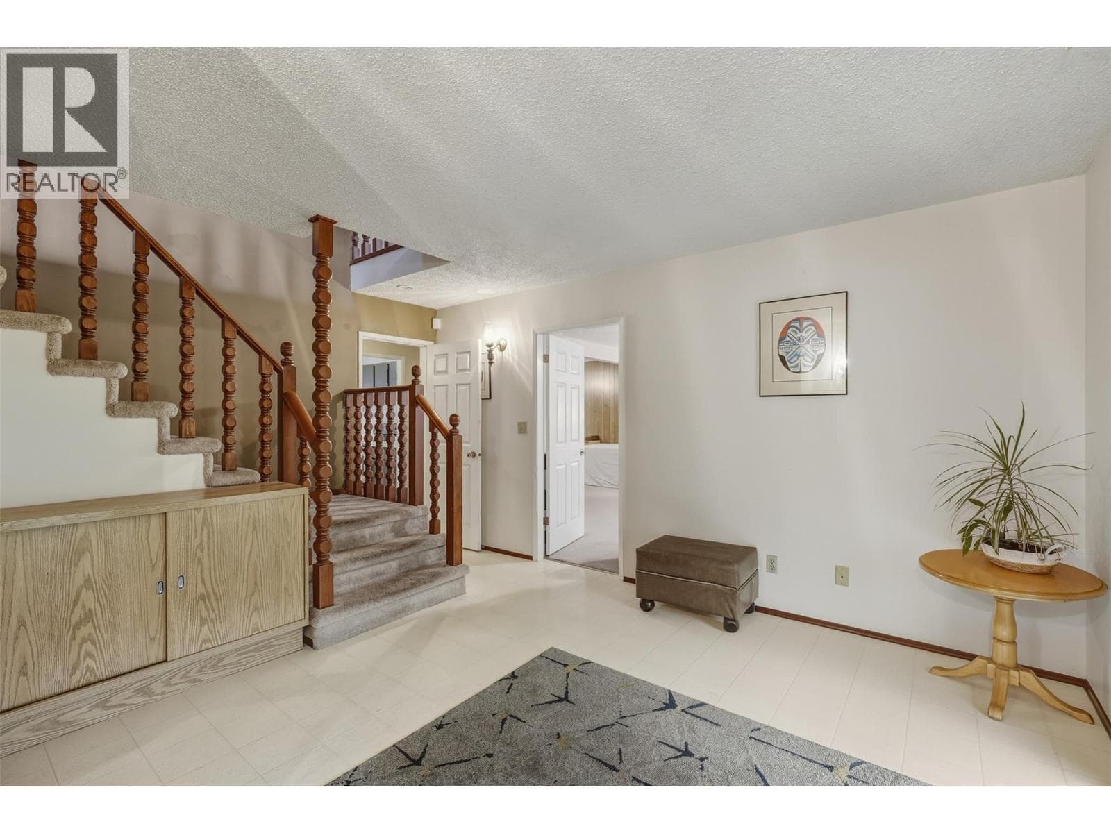 2480 VALLEYVIEW DRIVE — photo 5