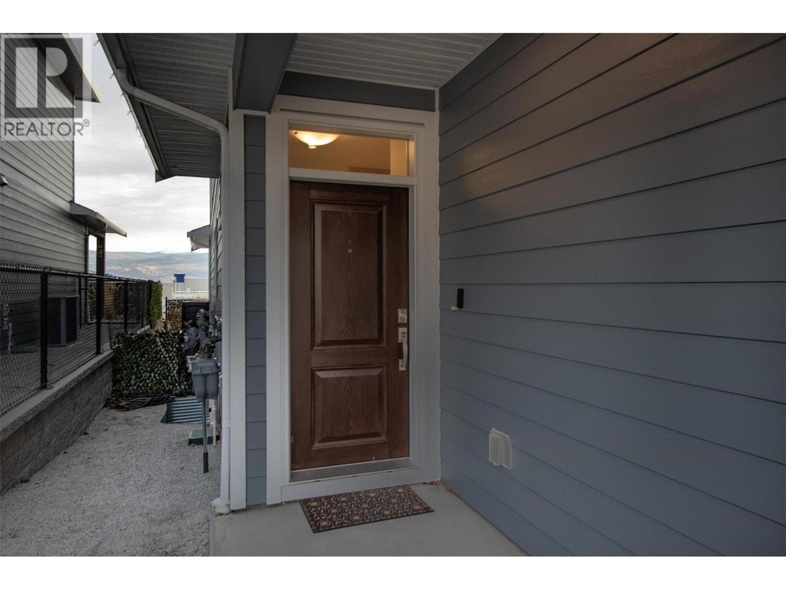 2383 Hawks Boulevard — photo 5