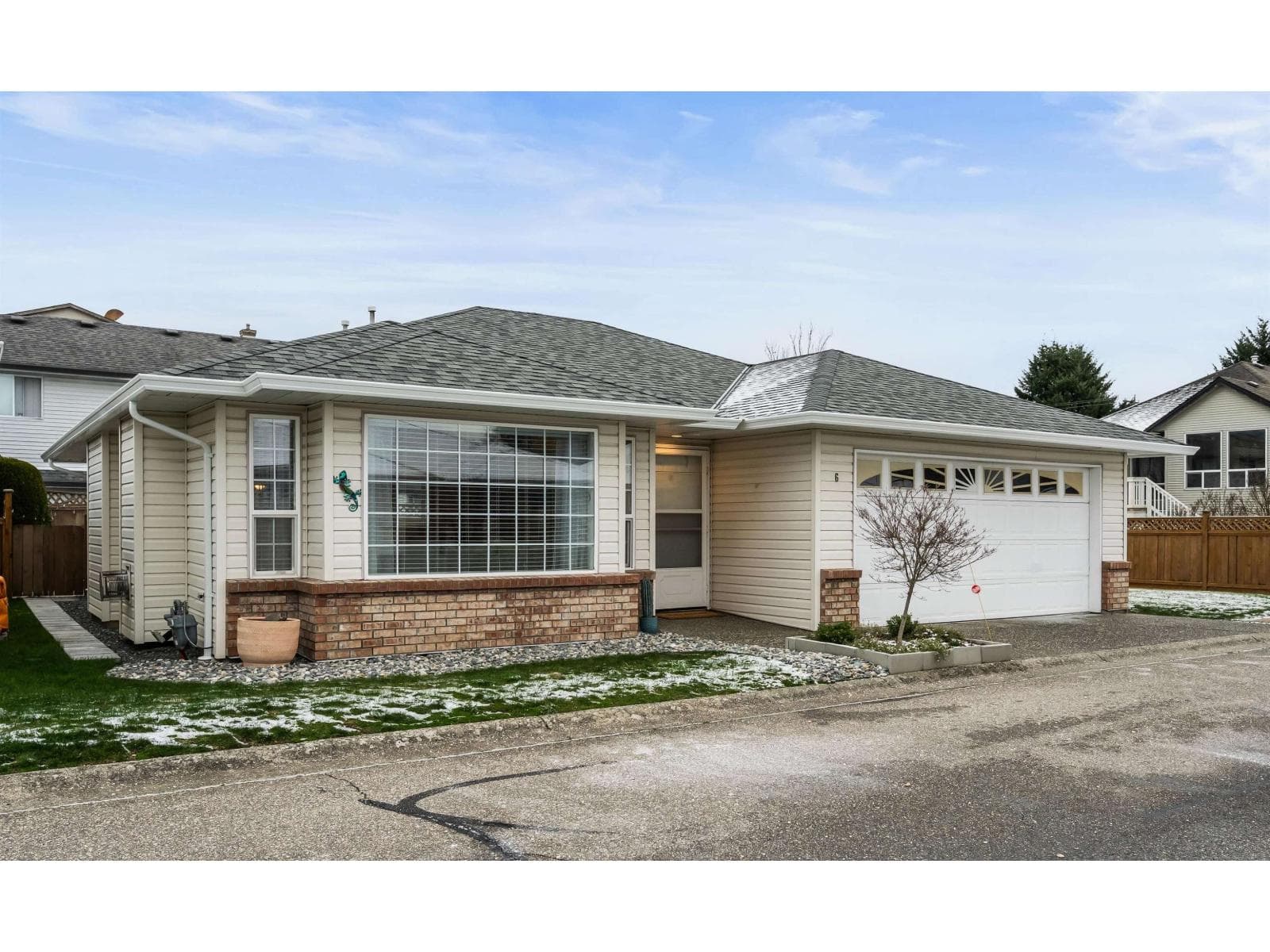 6 9420 WOODBINE STREET, Chilliwack Proper East in Chilliwack Proper