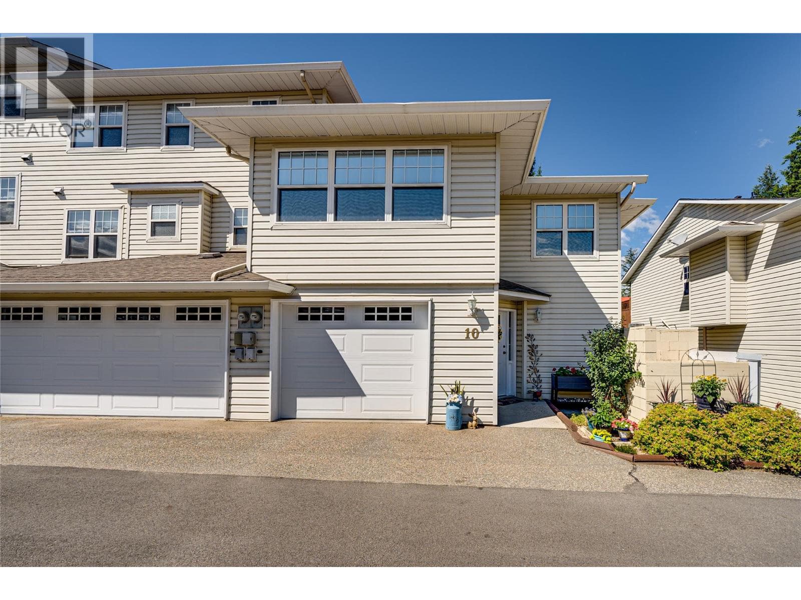 3485 ROSEDALE AVENUE UNIT 10, Interior REALTORS® — photo 2