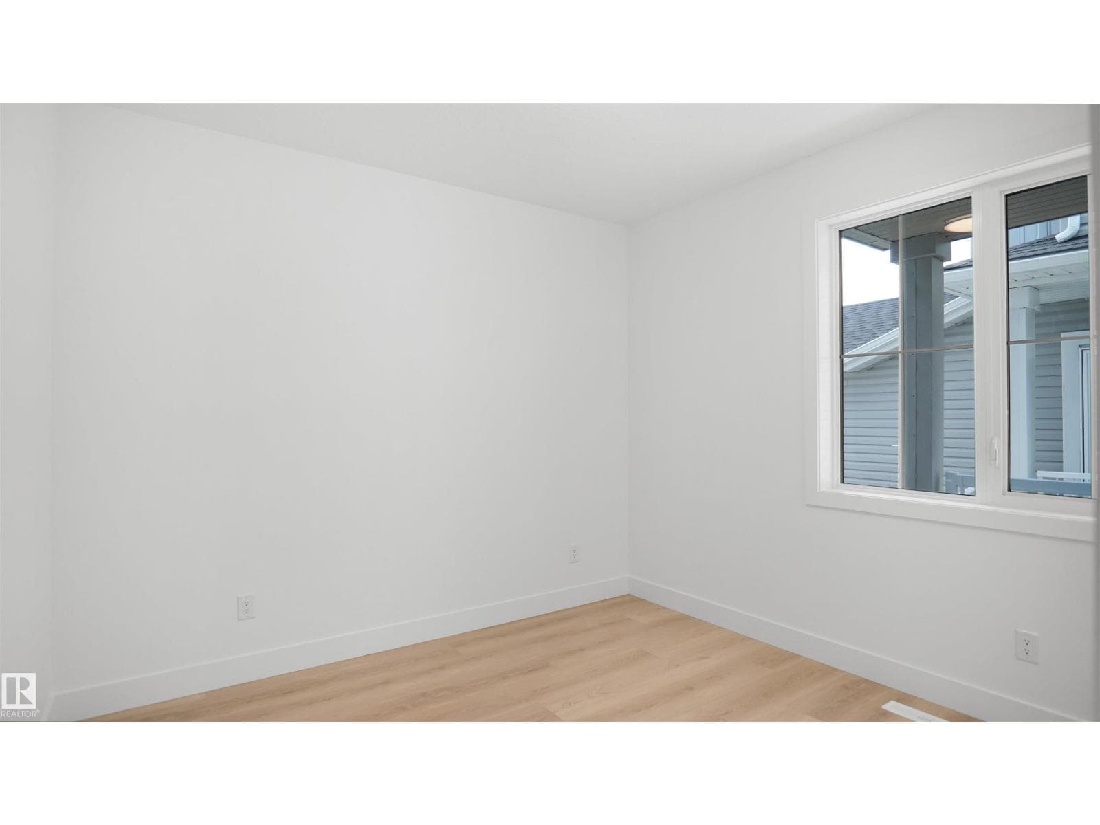 807 30 AVENUE NORTHWEST — photo 4