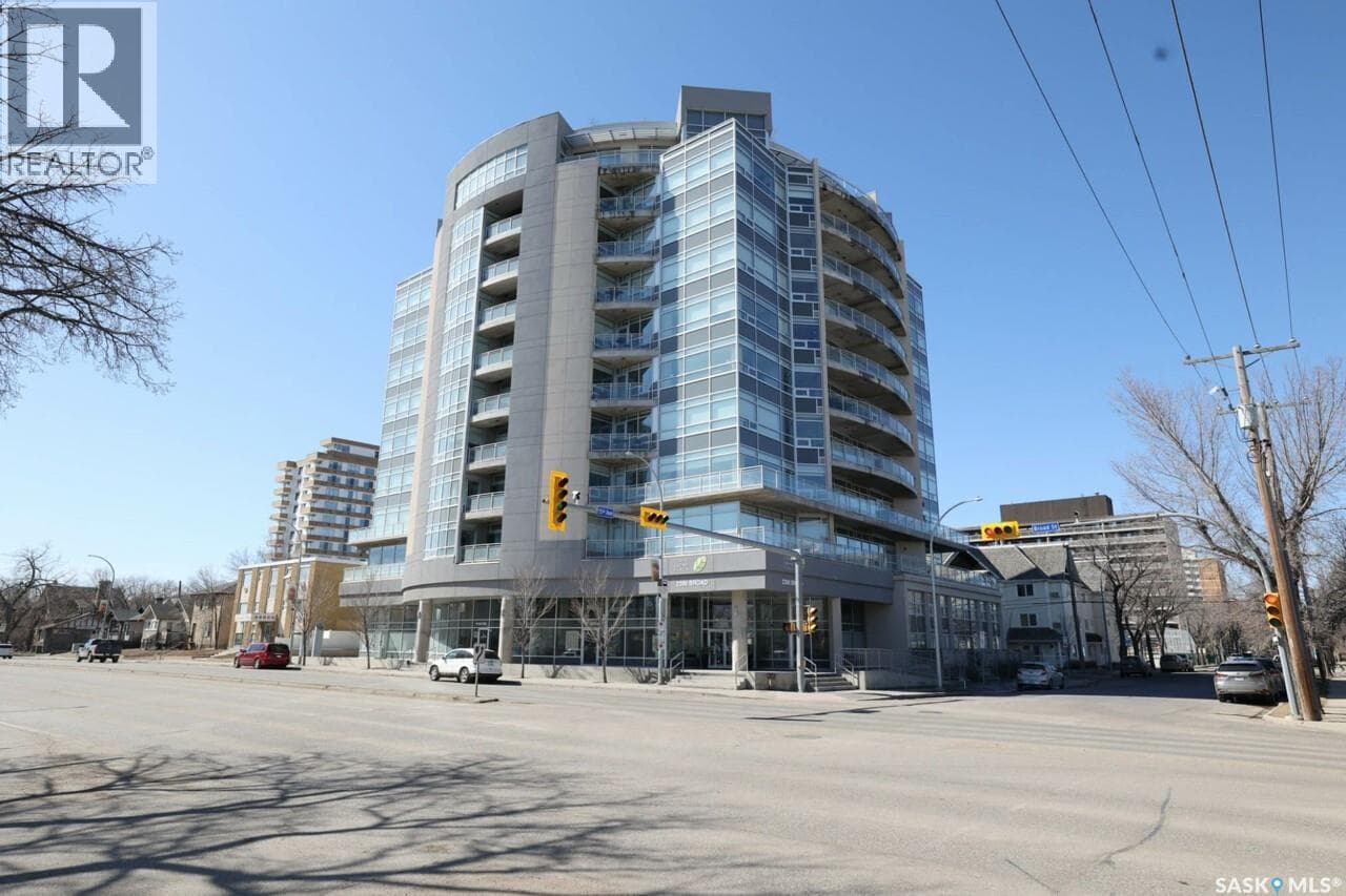 207 2300 Broad STREET in Old 33