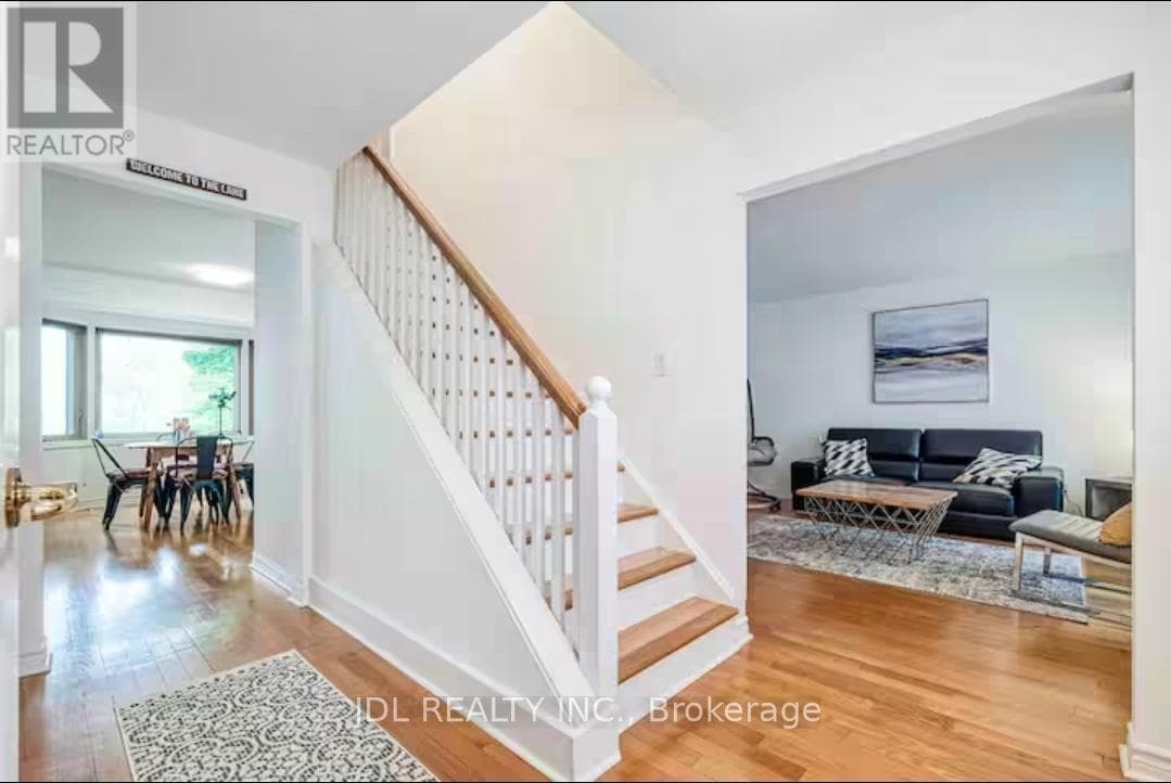 200 BAYVIEW AVENUE — photo 4