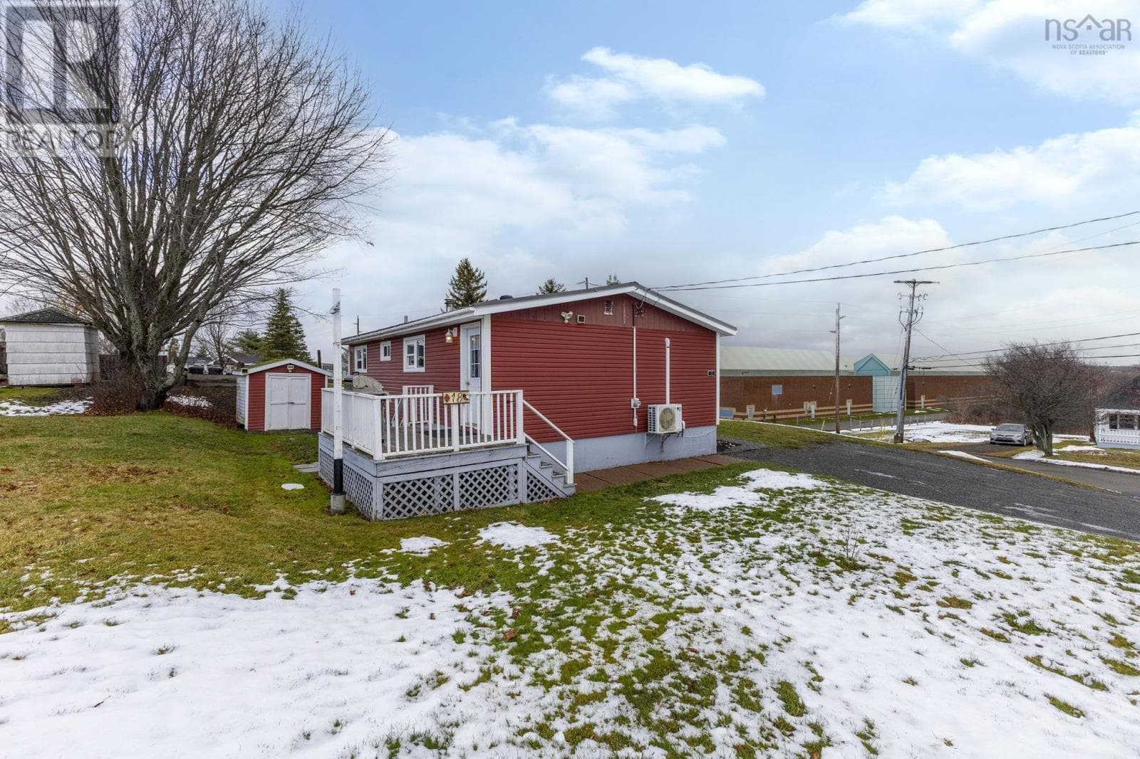 18 KIRK AVENUE — photo 4