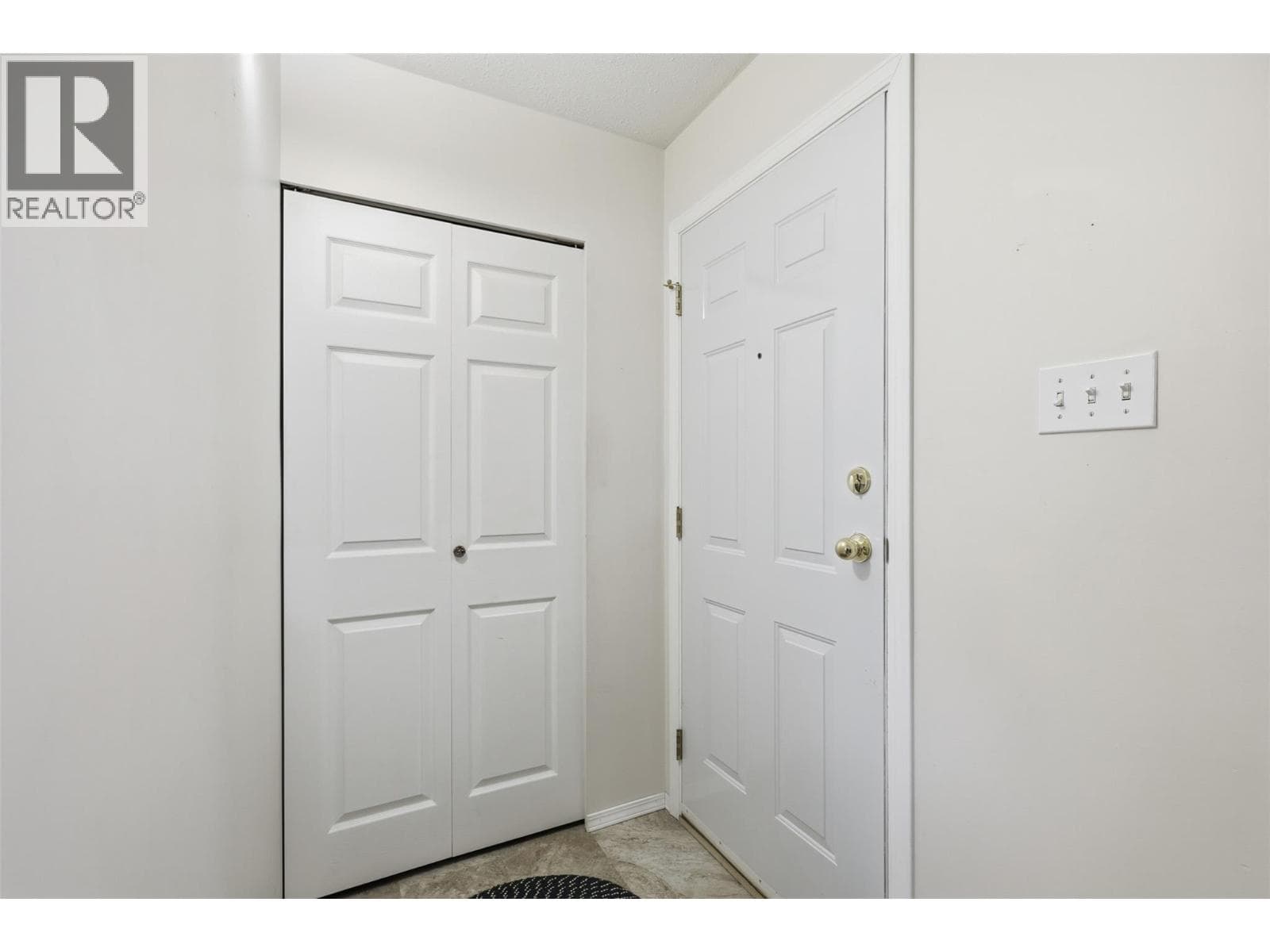 1544 Canford Avenue — photo 3