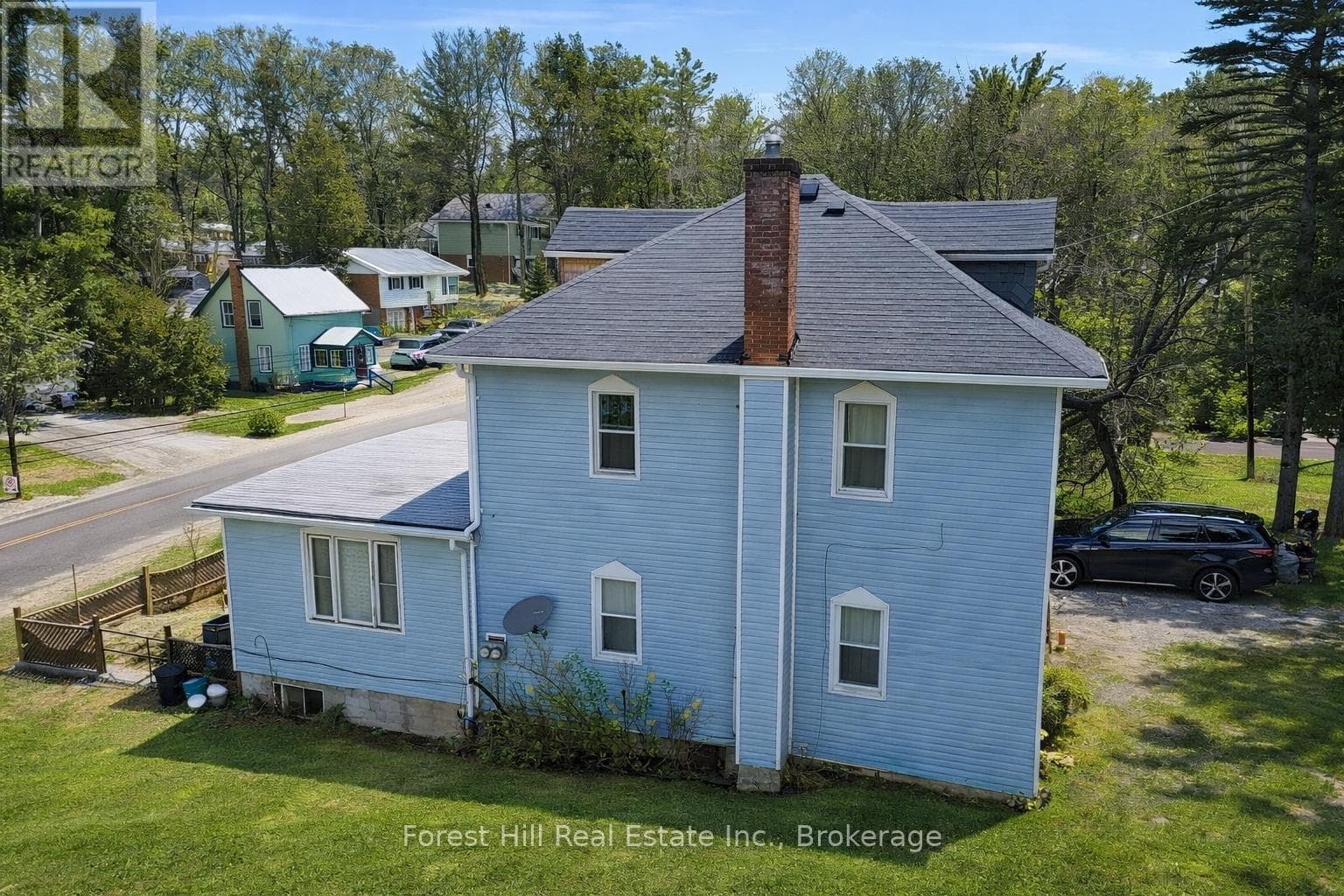132 RICHARD STREET — photo 3