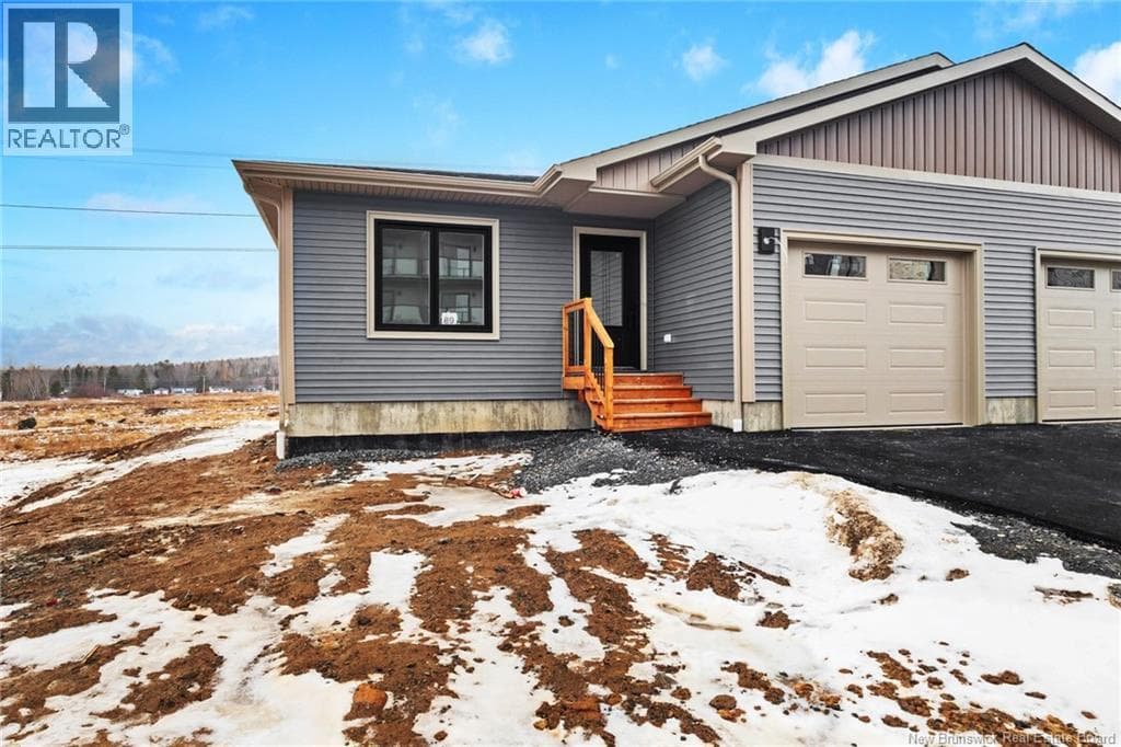 89 Attenborough Drive — photo 2