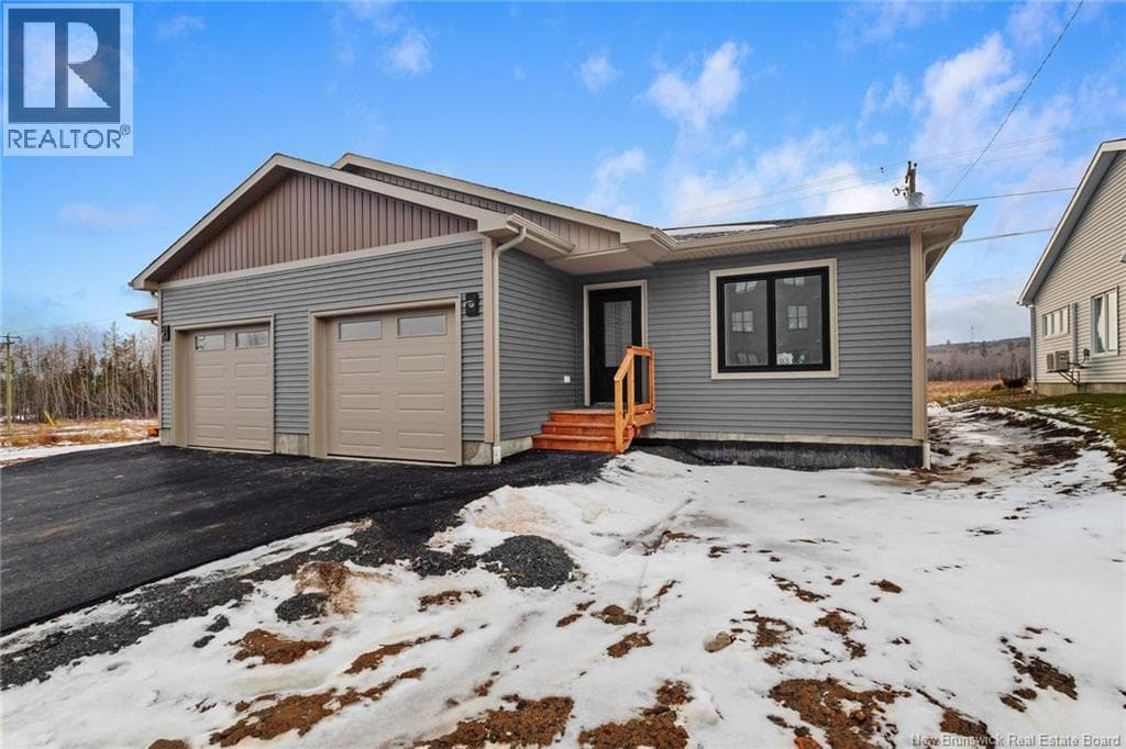 93 Attenborough Drive — photo 2