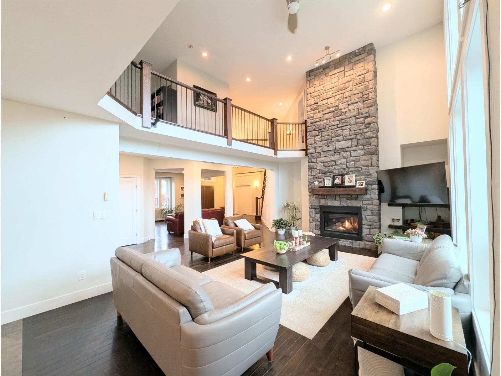 43350 HILLKEEP PLACE, Chilliwack Mountain — photo 3