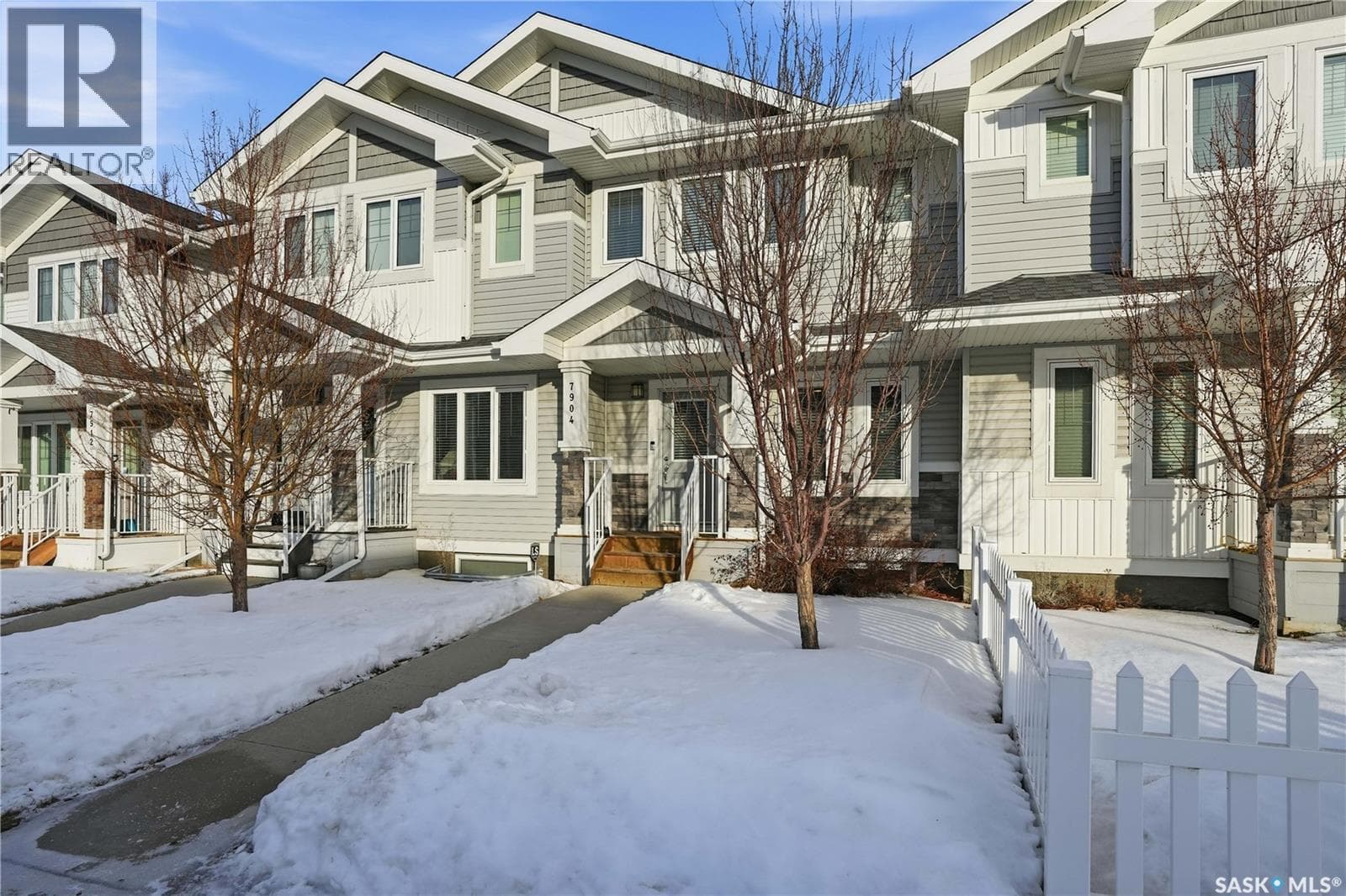 7904 CANOLA AVENUE — photo 2