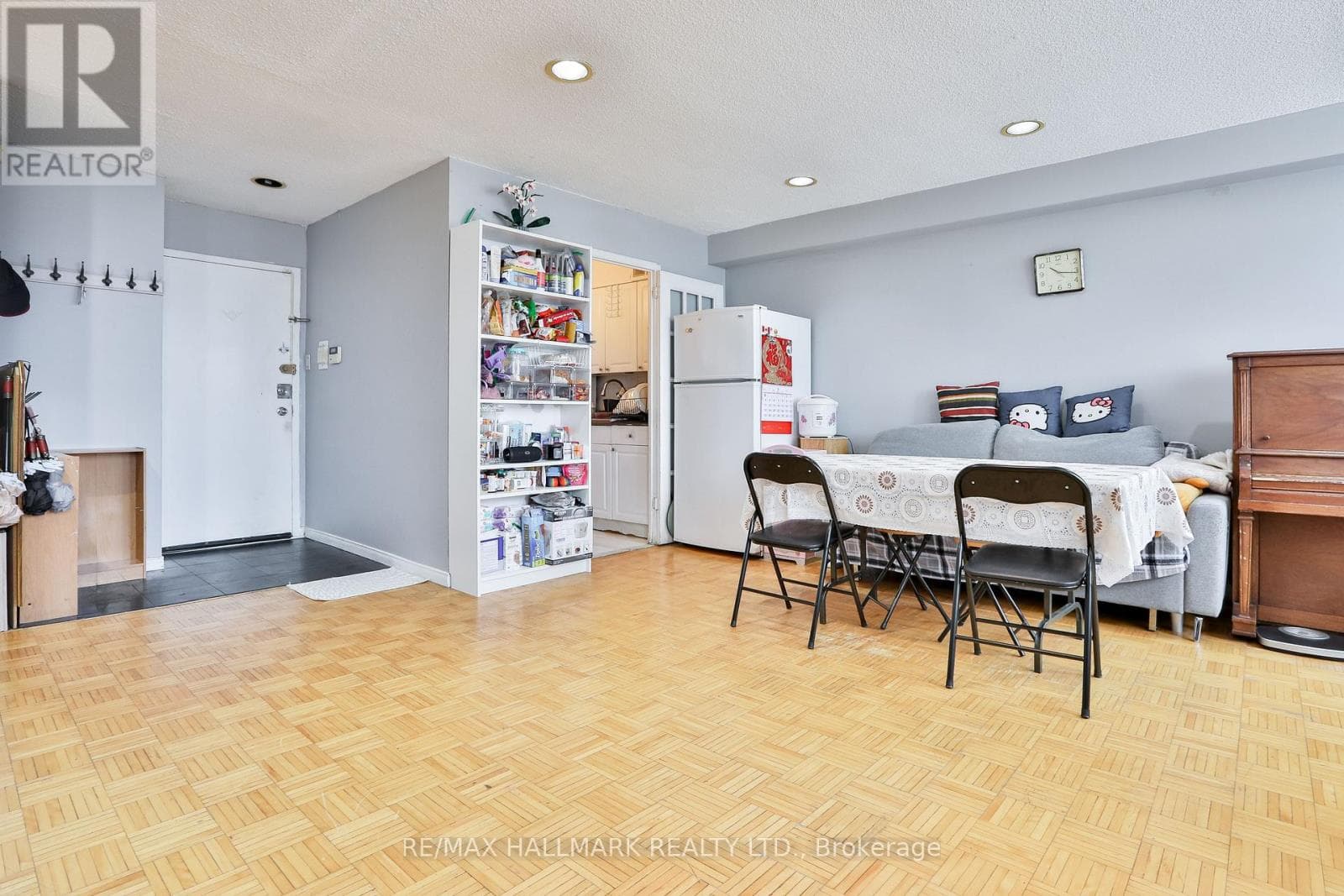 1214 - 50 LOTHERTON PATHWAY — photo 3