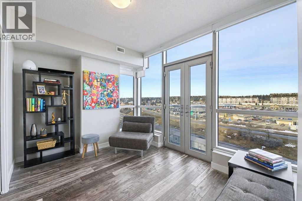 807, 32 Varsity Estates Circle NW in VARSITY