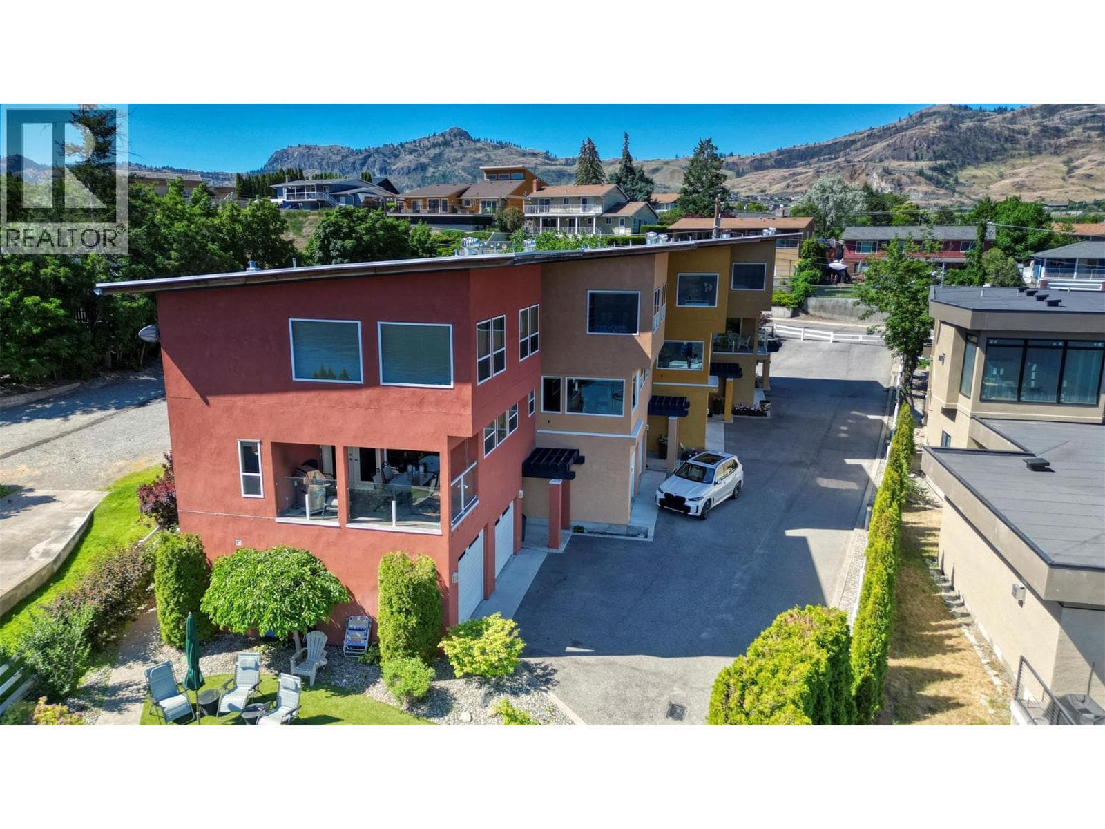 5405 OLEANDER DRIVE UNIT 1, Interior REALTORS® — photo 4