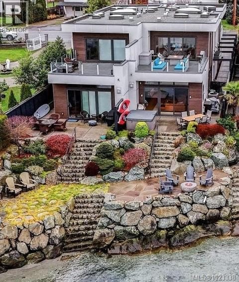 10303 Resthaven Dr in 