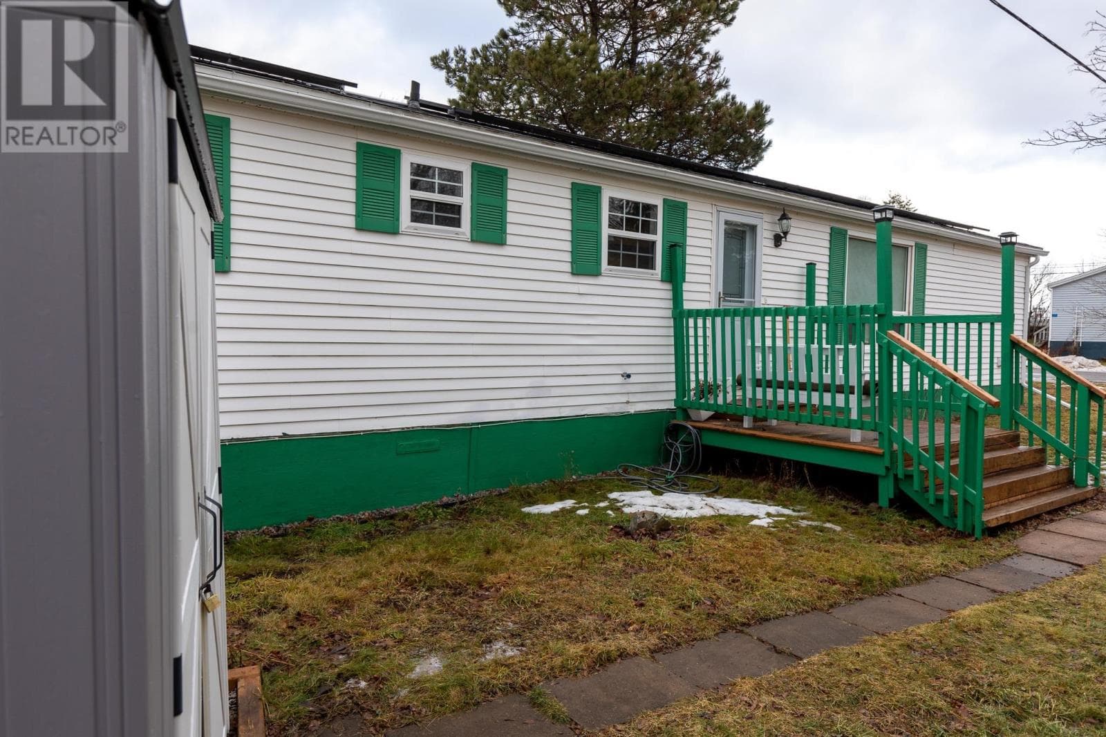 18 Dawn Drive, Miltonvale Park — photo 2