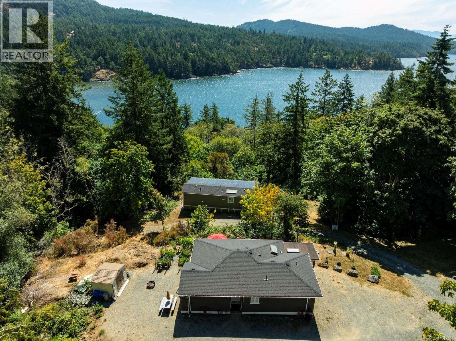 5211 Sooke Rd in 