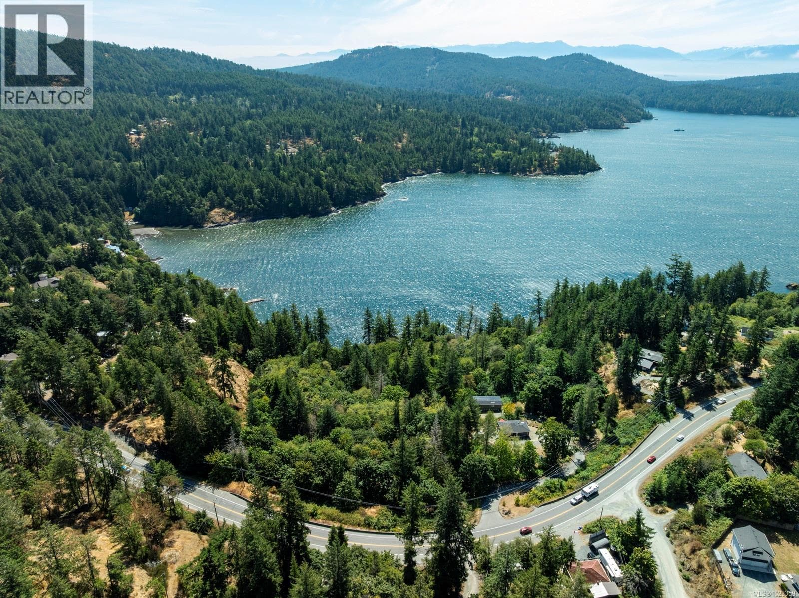 5211 Sooke Rd — photo 2