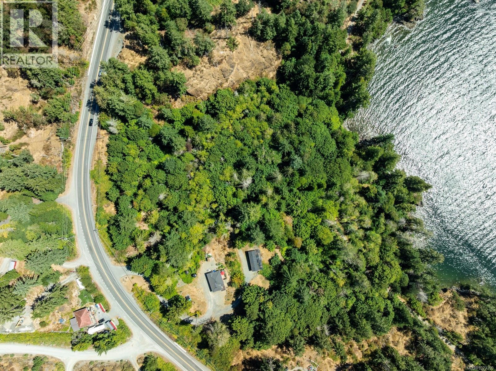 5211 Sooke Rd — photo 4