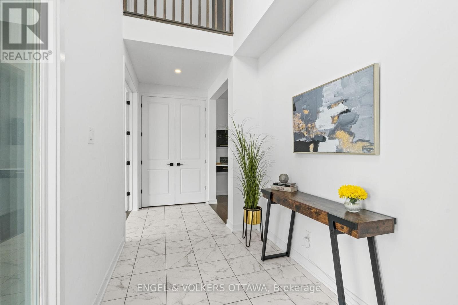 117 ORCHESTRA WAY — photo 2