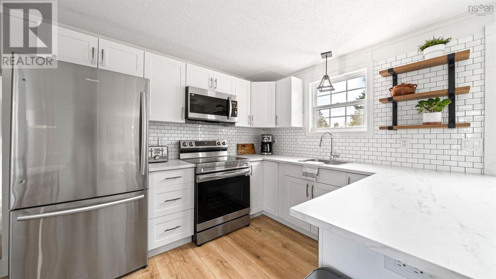 10 BELLWOOD DRIVE — photo 4