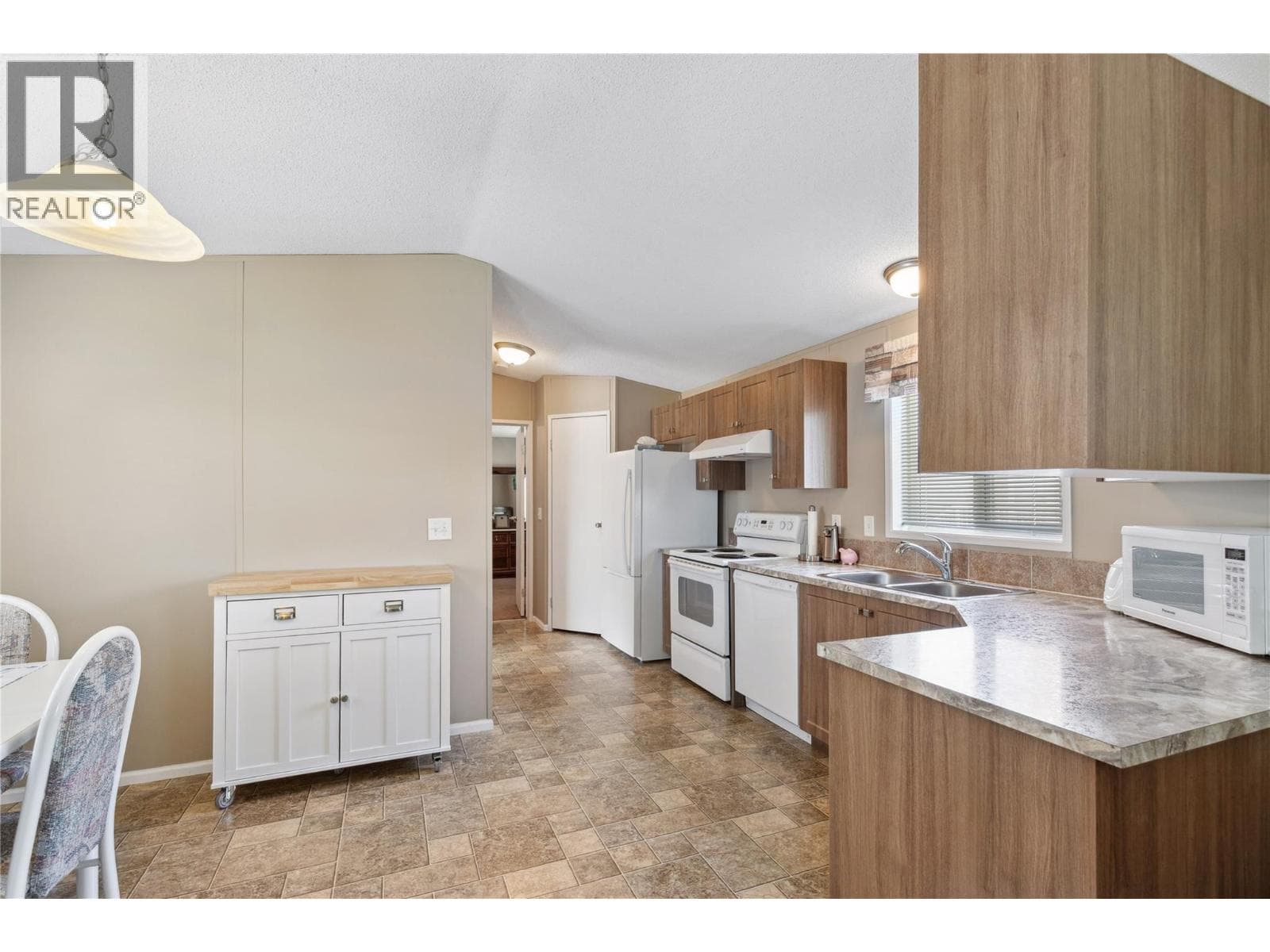 12560 WESTSIDE ROAD UNIT 74, Interior REALTORS® — photo 5